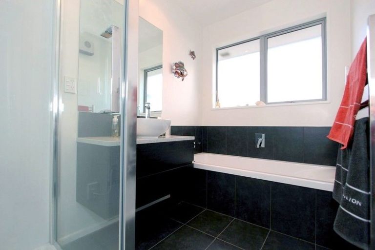 Photo of property in 6 Jacqueline Drive, West Melton, 7618