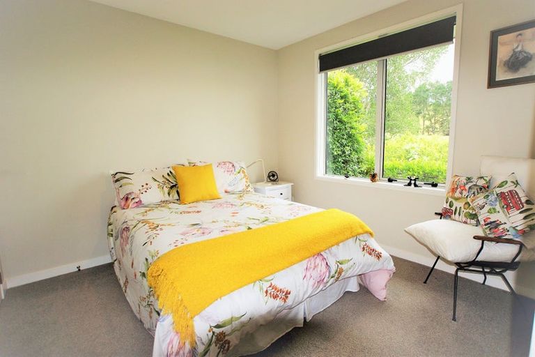 Photo of property in 25 Raptor Way, Welcome Bay, Tauranga, 3175