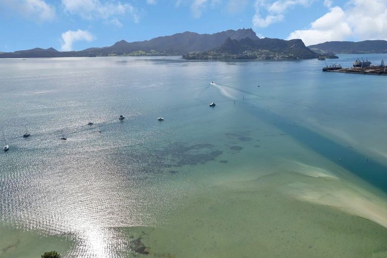 Photo of property in 18 Mariners Haven, One Tree Point, 0118