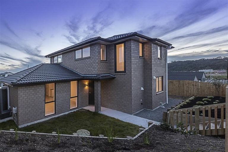 Photo of property in 4 Verdot Close, Kumeu, 0810