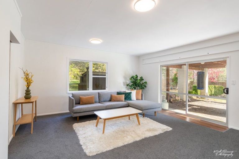 Photo of property in 10a Birch Grove, Pinehaven, Upper Hutt, 5019