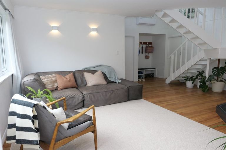 Photo of property in 57 Tilley Road, Paekakariki, 5034