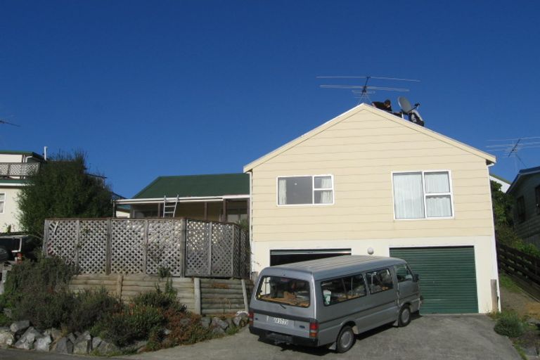 Photo of property in 52 Grays Road, Plimmerton, Porirua, 5026