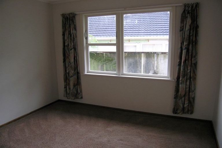Photo of property in 182 George Street, Stokes Valley, Lower Hutt, 5019