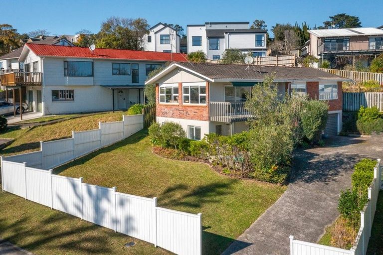 Photo of property in 80 Glencoe Road, Browns Bay, Auckland, 0630