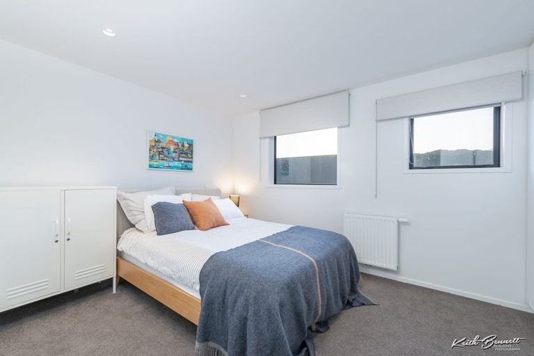 Photo of property in 4 Jean Caldwell Way, Island Bay, Wellington, 6023