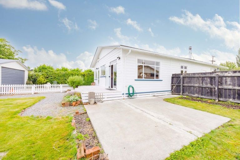 Photo of property in 14 Francis Drake Street, Waipukurau, 4200