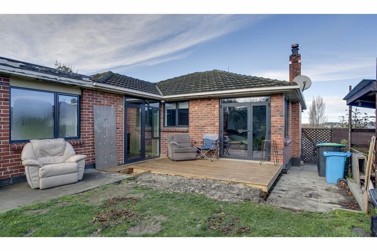 Photo of property in 16 Cambridge Street, Kensington, Timaru, 7910