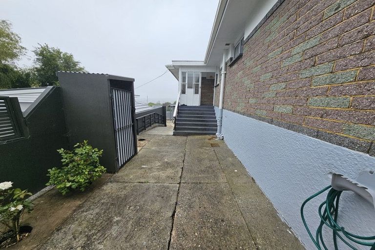 Photo of property in 6 Smith Street, Balclutha, 9230