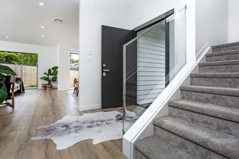 Photo of property in 55a Watea Road, Torbay, Auckland, 0630