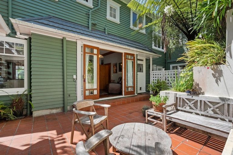 Photo of property in 131 Upland Road, Kelburn, Wellington, 6012