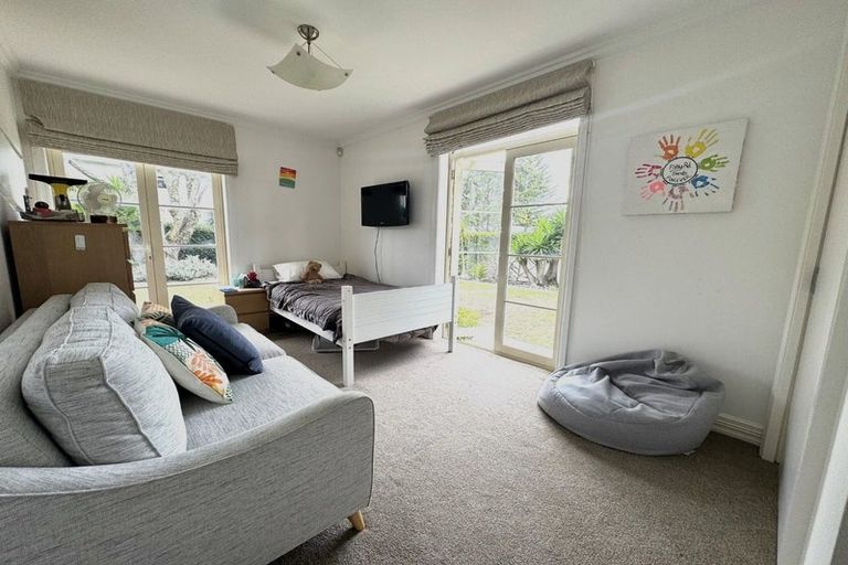 Photo of property in The Georgian, 2/8 Sidmouth Street, Mairangi Bay, Auckland, 0630