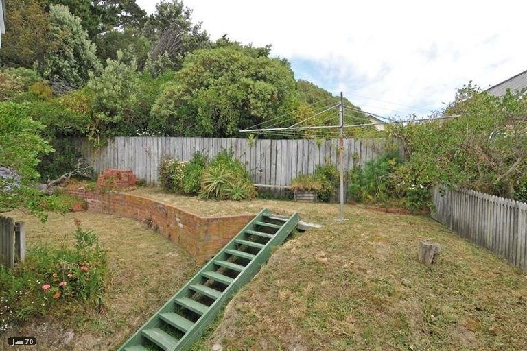 Photo of property in 93 Townsend Road, Miramar, Wellington, 6022