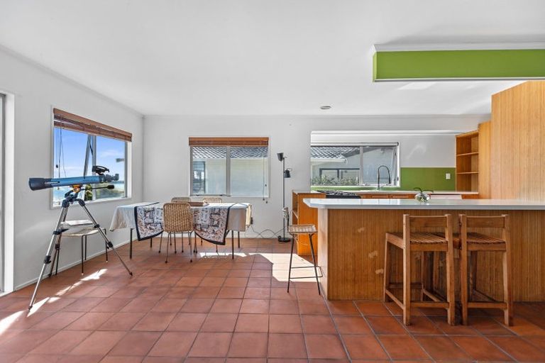 Photo of property in 56 Hamurana Road, Omokoroa, 3114