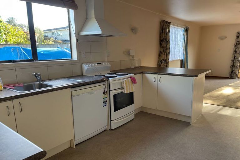 Photo of property in 8 Rimu Road, Raumati Beach, Paraparaumu, 5032