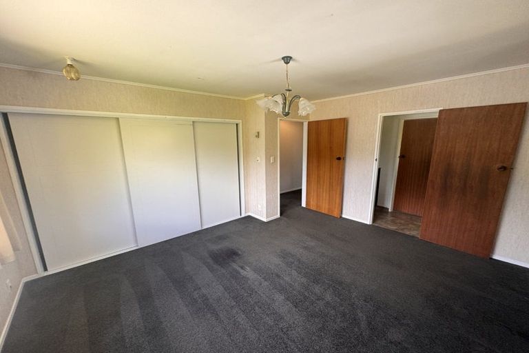 Photo of property in 25 Ngatitoa Street, Tawa, Wellington, 5028