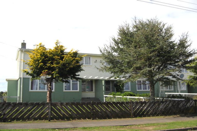 Photo of property in 32-38 Discovery Place, Marfell, New Plymouth, 4310