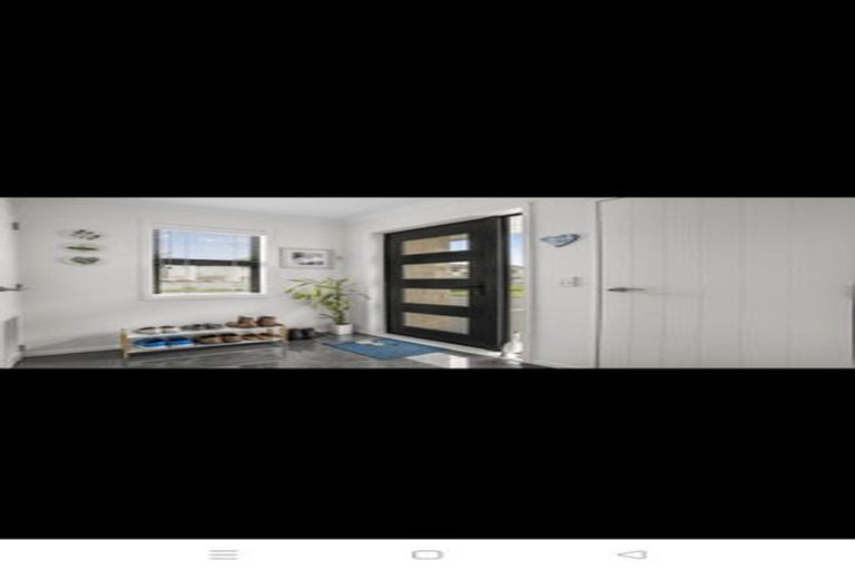 Photo of property in 19 Latimer Way, Petone, Lower Hutt, 5012