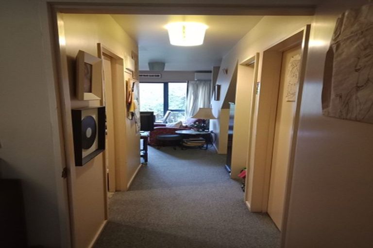 Photo of property in 2/218 Edgeware Road, Edgeware, Christchurch, 8013