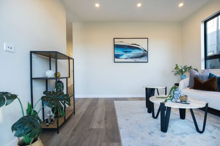 Photo of property in 5 Babos Avenue, Kumeu, 0810