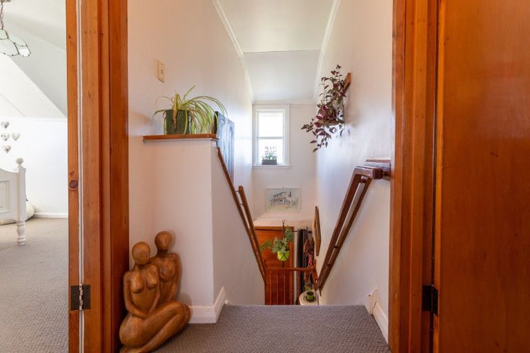 Photo of property in 34 Queen Street, Dannevirke, 4930