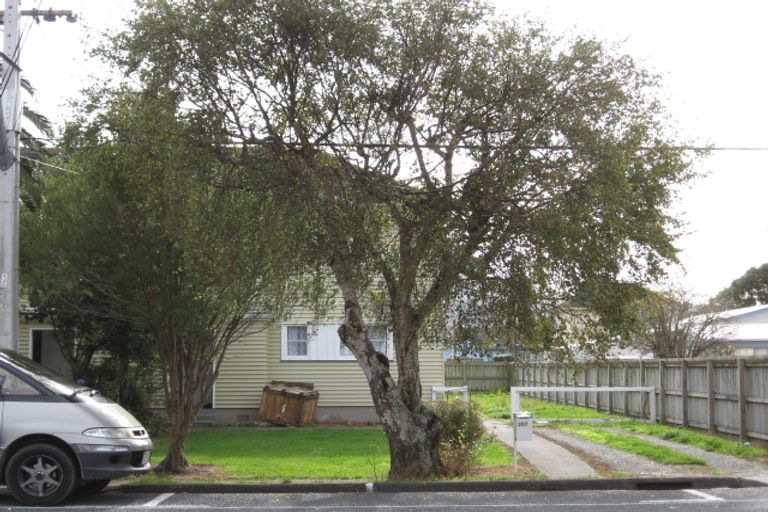 Photo of property in 207 Naenae Road, Naenae, Lower Hutt, 5011