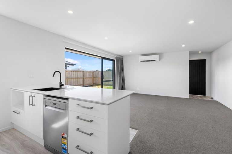 Photo of property in 61 Northmoor Boulevard, Rolleston, 7615