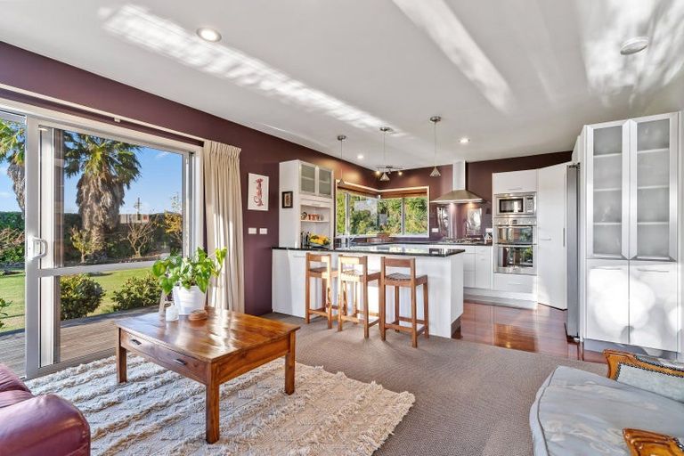 Photo of property in 650 One Tree Point Road, Ruakaka, Whangarei, 0171