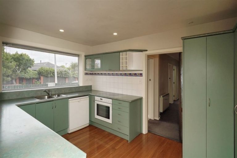 Photo of property in 14 Sevenoaks Drive, Bryndwr, Christchurch, 8053