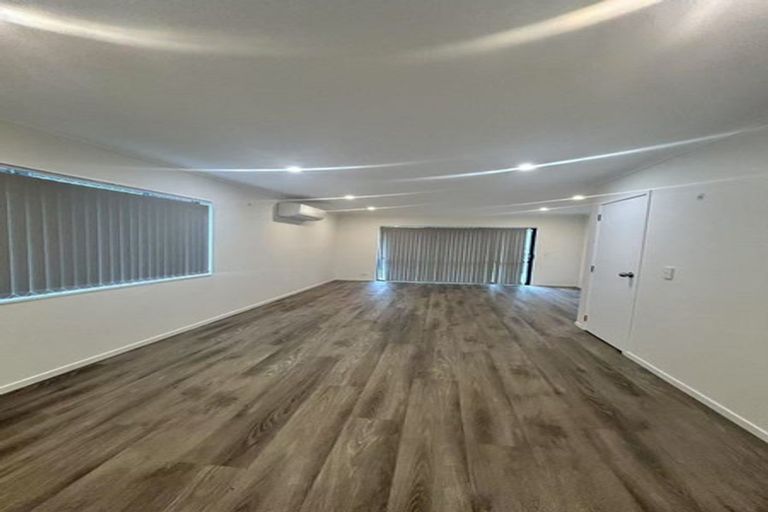 Photo of property in 15 Sealord Place, Manurewa, Auckland, 2102