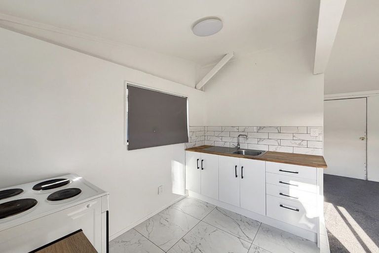 Photo of property in 202 Wellington Road, Wainuiomata, Lower Hutt, 5014