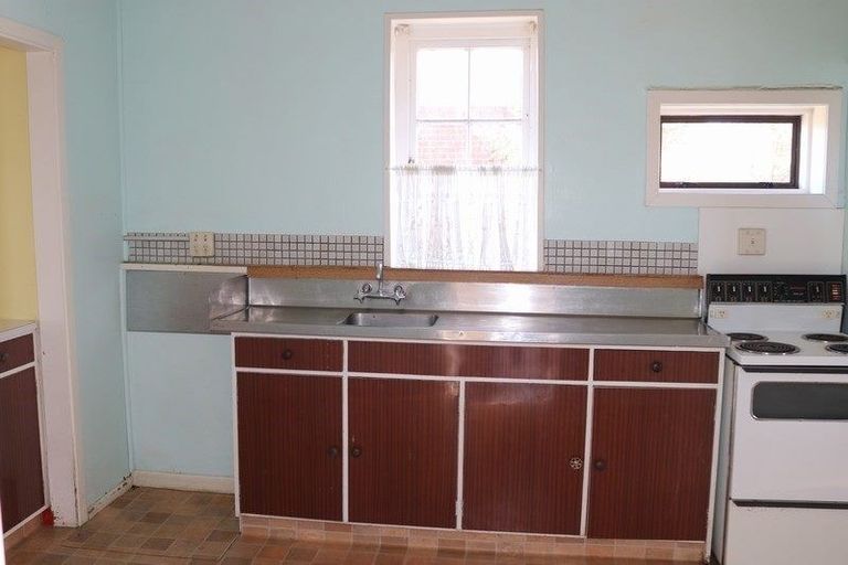 Photo of property in 12 Bennett Street, Gonville, Whanganui, 4501