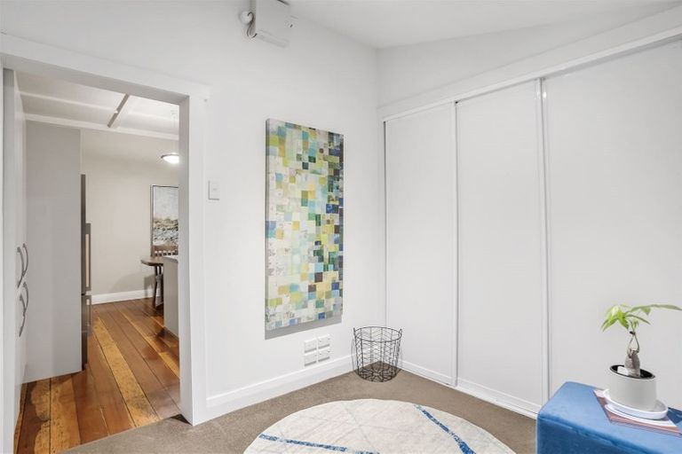 Photo of property in 32 Fergusson Avenue, Sandringham, Auckland, 1025
