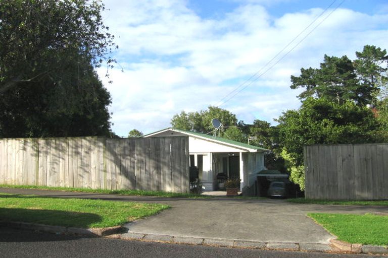 Photo of property in 11 Appleyard Crescent, Meadowbank, Auckland, 1072