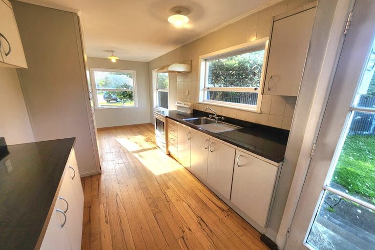 Photo of property in 25 Brentford Place, Manurewa, Auckland, 2102