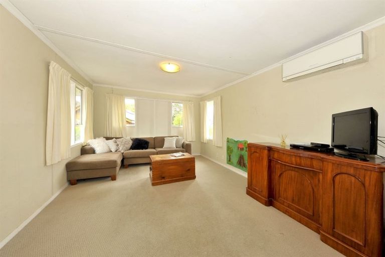 Photo of property in 19 Flinders Road, Heathcote Valley, Christchurch, 8022