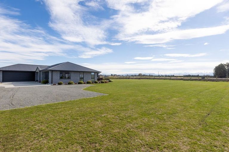 Photo of property in 32 Summers Road, Darfield, 7571