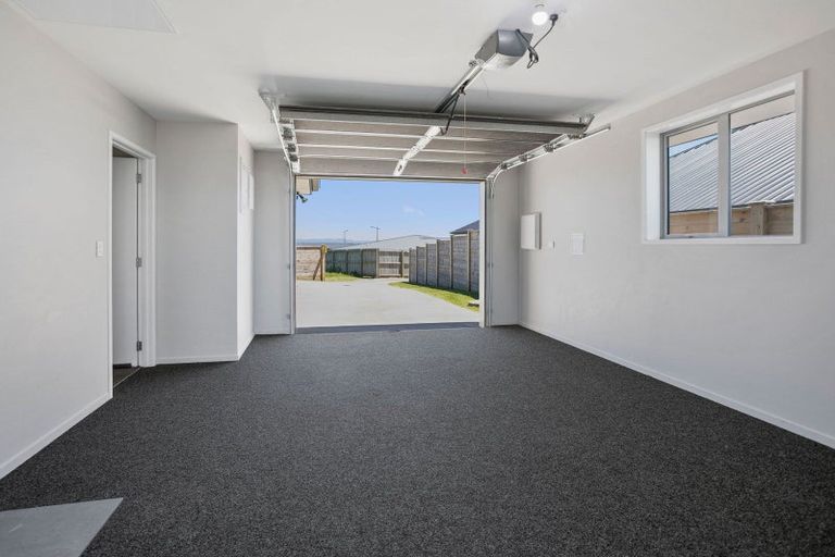 Photo of property in 8 Okoreka Road, Glenbrook, 2681