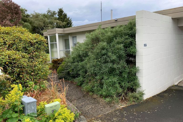 Photo of property in 12 Larkins Street, Helensburgh, Dunedin, 9010