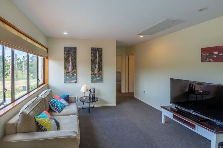 Photo of property in 1217 Hoskyns Road, Kirwee, Christchurch, 7671