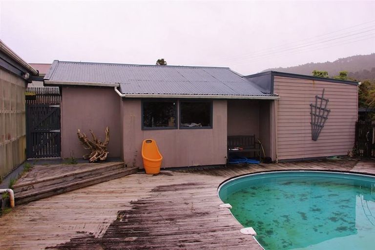 Photo of property in 757 Seven Mile Road, Runanga, 7803