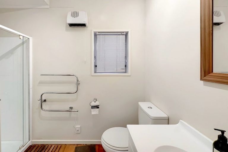 Photo of property in 12 Mallam Street, Karori, Wellington, 6012