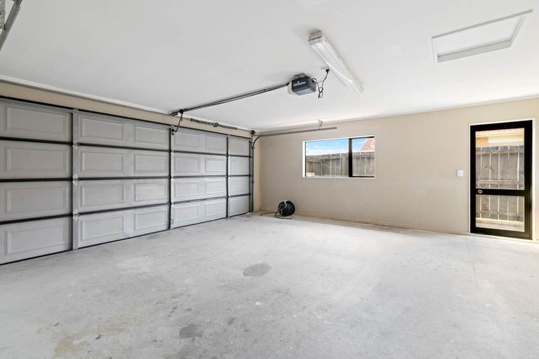 Photo of property in 19 Prado Drive, Pukekohe, 2120