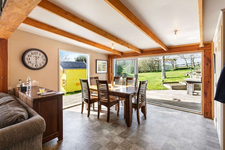 Photo of property in 295 Skinner Road, Bird Road, Stratford, 4393