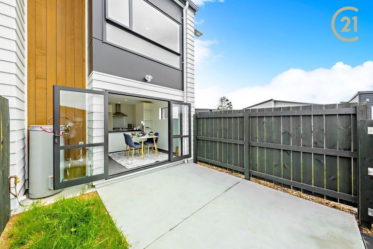 Photo of property in 5 Beardmore Lane, Papakura, 2110