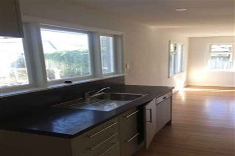 Photo of property in 111 Avonhead Road, Avonhead, Christchurch, 8042