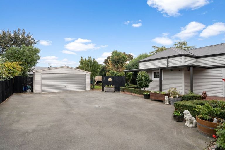 Photo of property in 12 Medway Street, Richmond, Christchurch, 8013