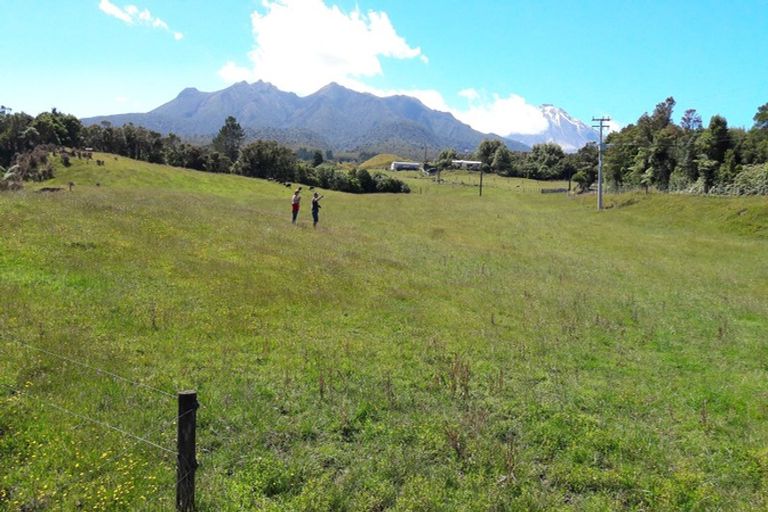 Photo of property in 777 Dover Road, Okato, New Plymouth, 4374