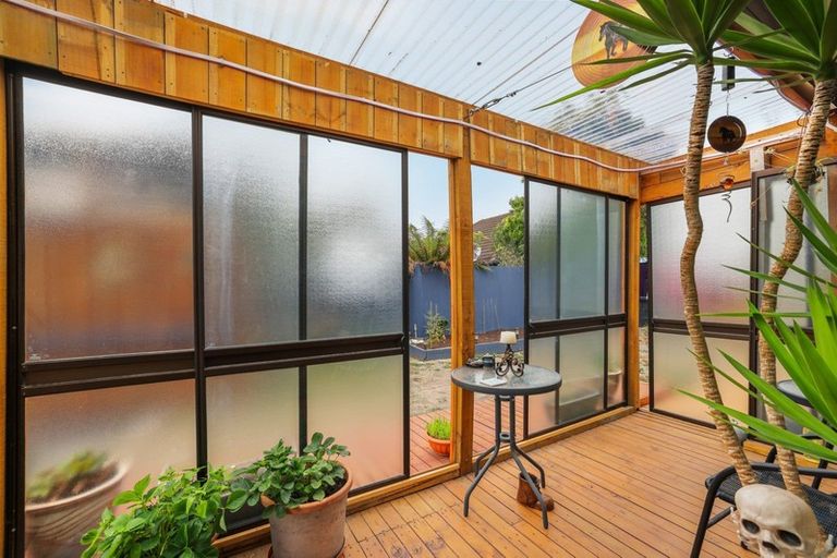 Photo of property in 2/183a Palmers Road, New Brighton, Christchurch, 8083