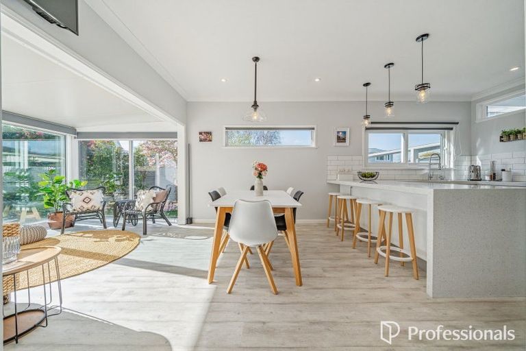 Photo of property in 32 Orr Crescent, Hutt Central, Lower Hutt, 5011